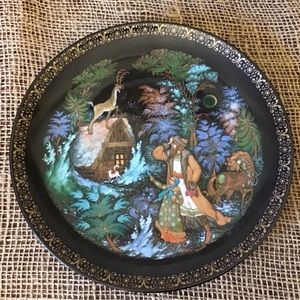 Vintage 1990 Russian Legends Fairy Tale porcelain plate. Plate #11 in the…